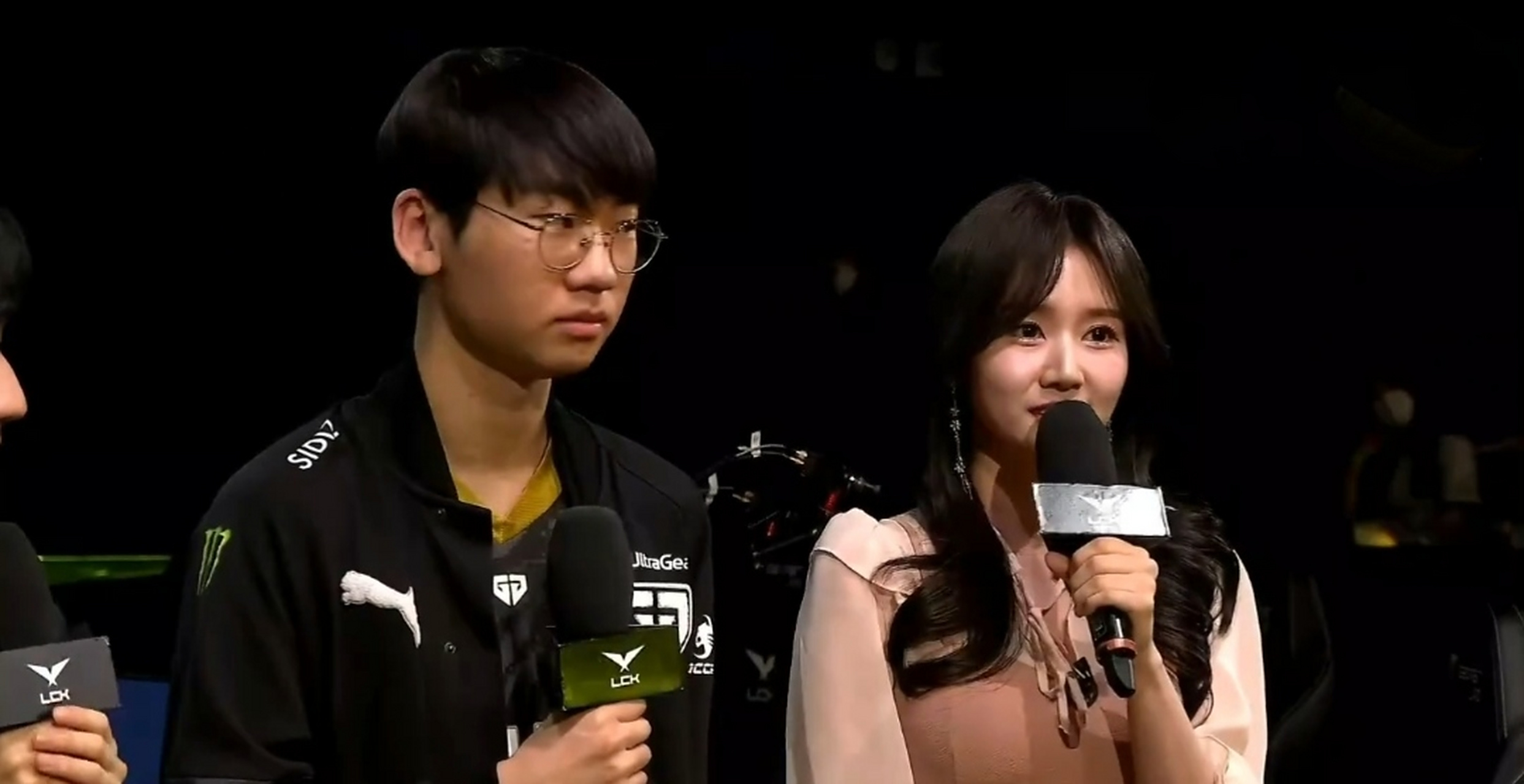 关于GEN血洗SHR，Canyon线上压制力十足鏖战多局半决赛，锁定晋级资格的信息