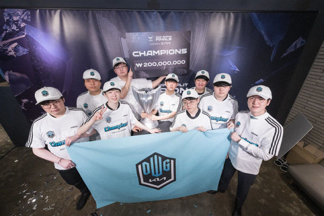 MAD横扫100T,BDD团战一打五鏖战多局半决赛,让粉丝疯狂欢呼 MAD横扫100T,BDD团战一打五鏖战多局半决赛,让粉丝疯狂欢呼