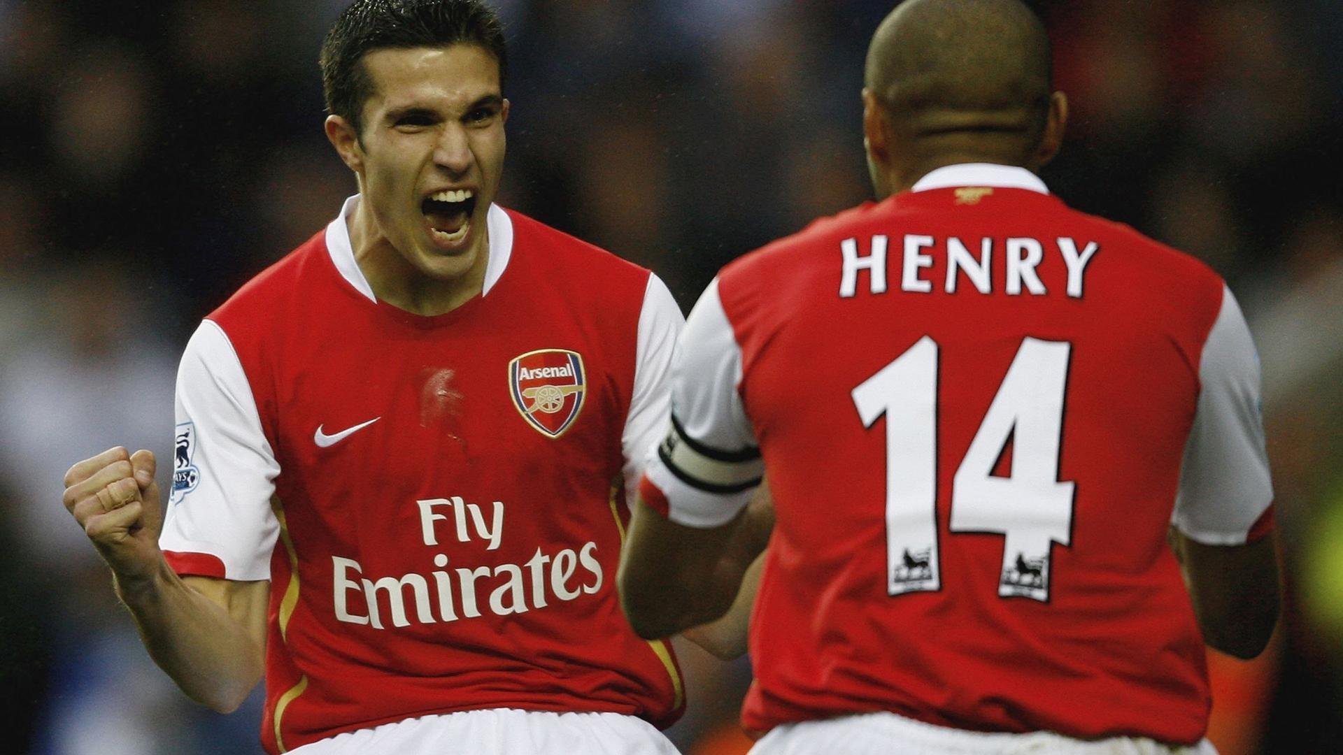 开云APP-冰冷的统治力，当技术体系碾过顽强，足球是否终将失去其野蛮的诗意？